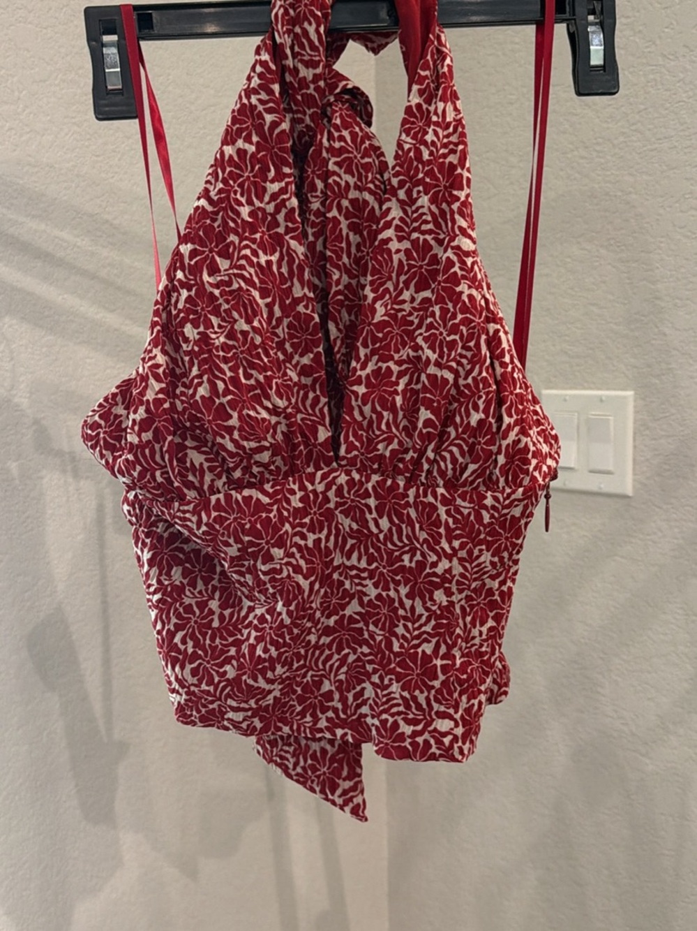 Gianni Bini Red and White Floral Halter Camisole